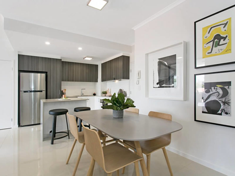 Toowong Apartments - Kitchen